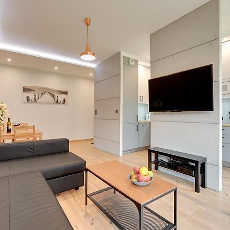 Central Apartment - Free Private Parking Gdansk Exterior photo